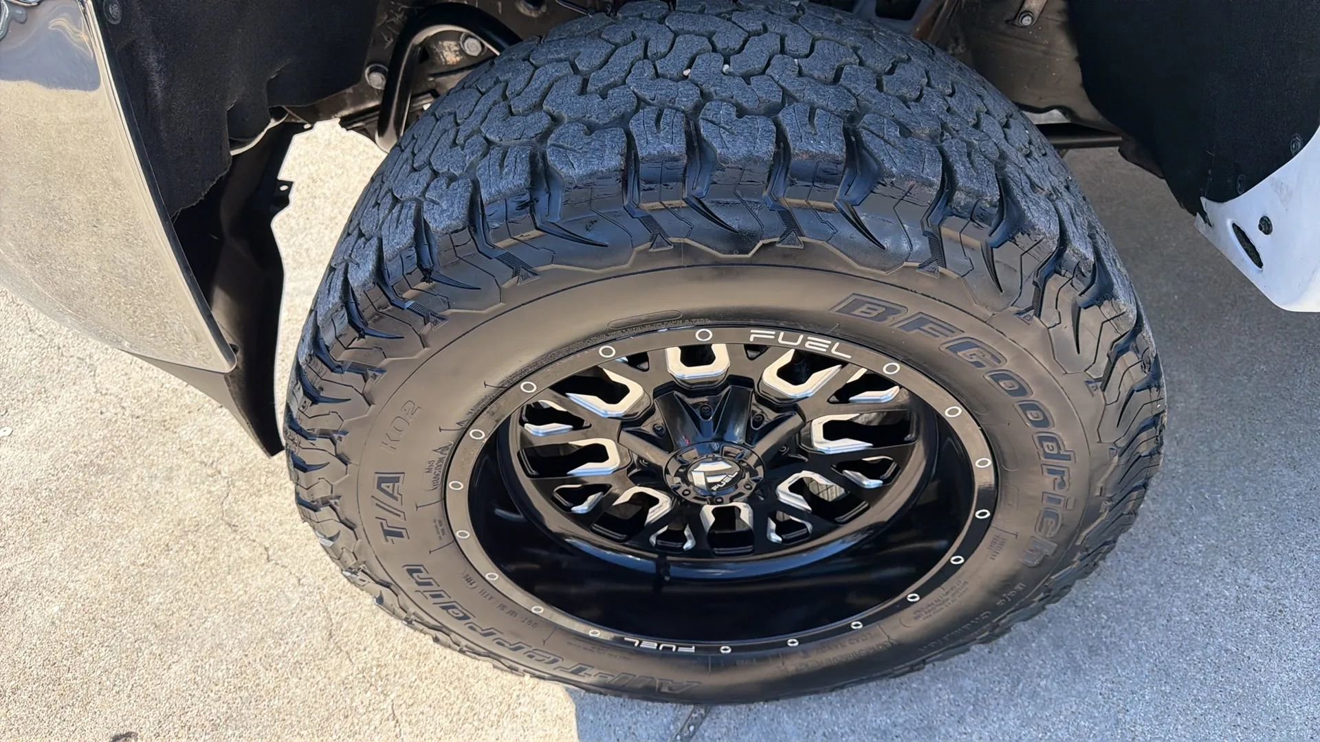 Used 2017 Chevrolet Silverado 2500 LT w/ Z71 Package, Off-Road image 20