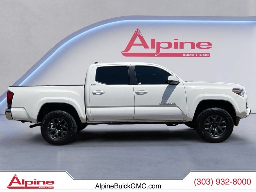 Used 2022 Toyota Tacoma SR5 AWD/4WD image 6
