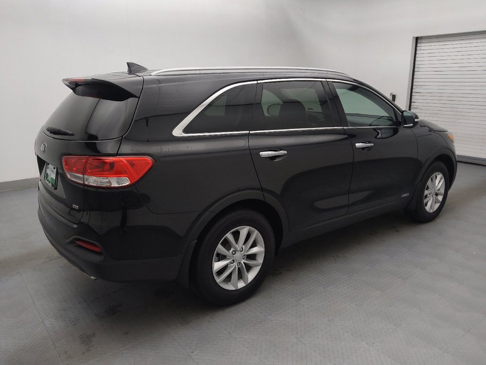 Used 2018 Kia Sorento LX image 10