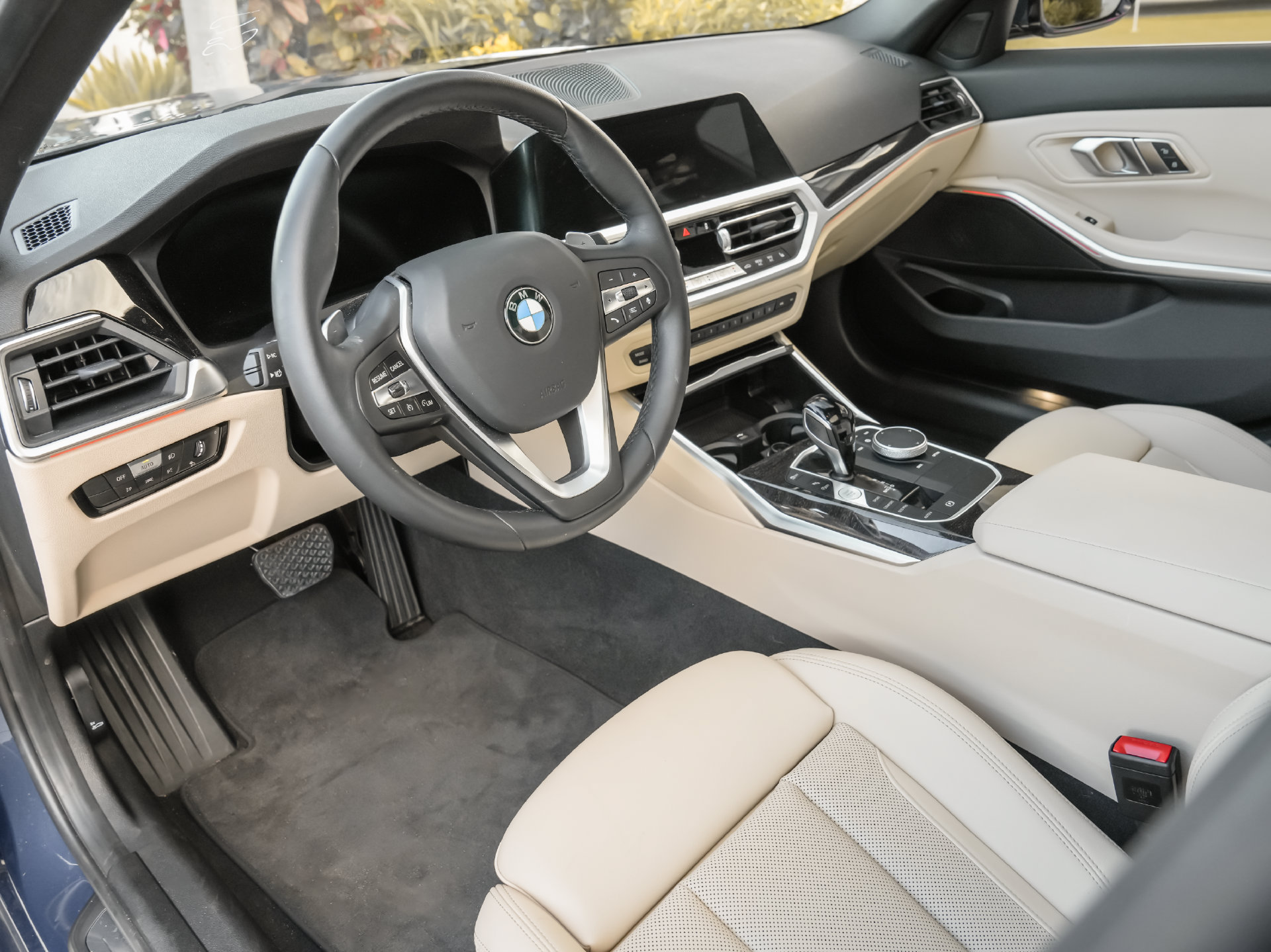 Used 2022 BMW 330i Sedan w/ Driving Assistance Package RWD image 4