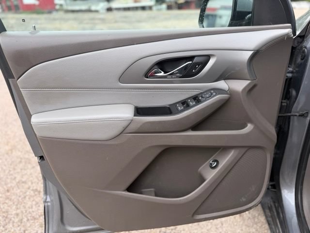 Used 2020 Chevrolet Traverse LT FWD image 53