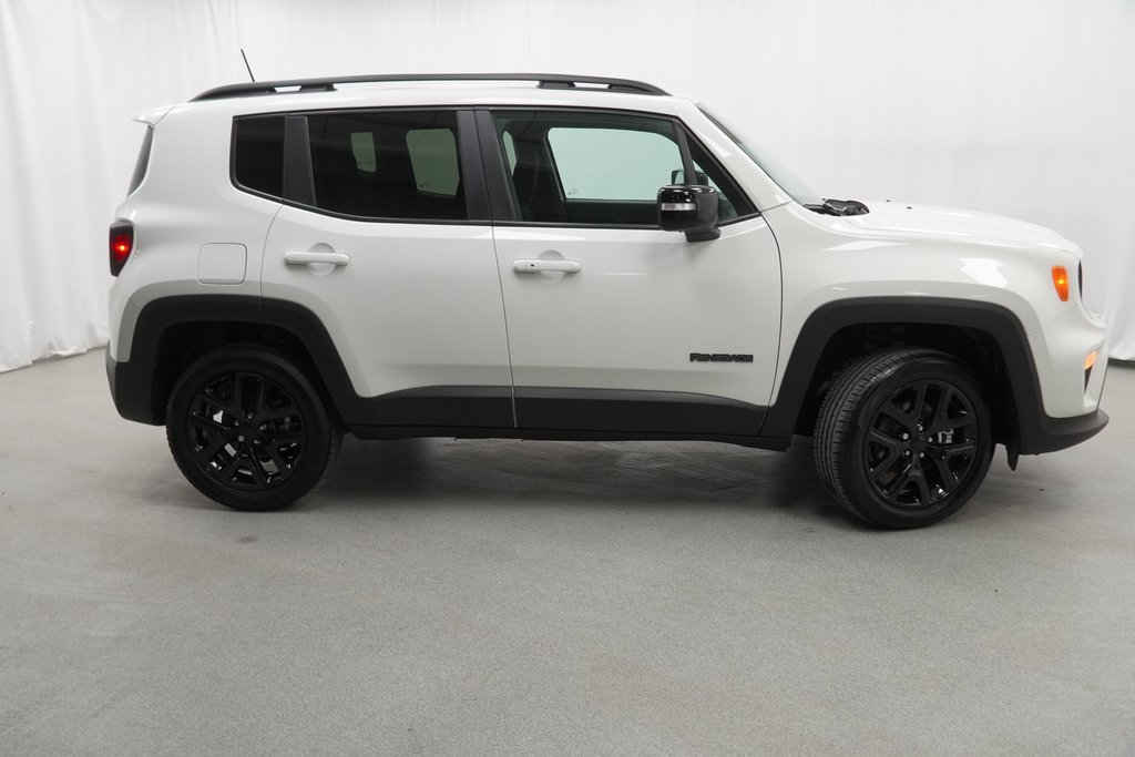 Used 2022 Jeep Renegade Altitude w/ Convenience Group image 10