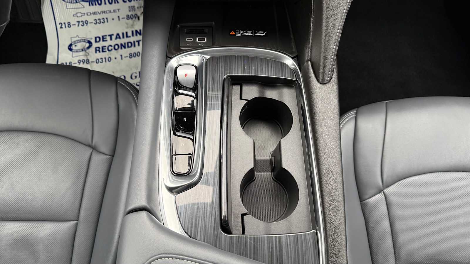 Used 2024 Buick Enclave Premium AWD/4WD image 26