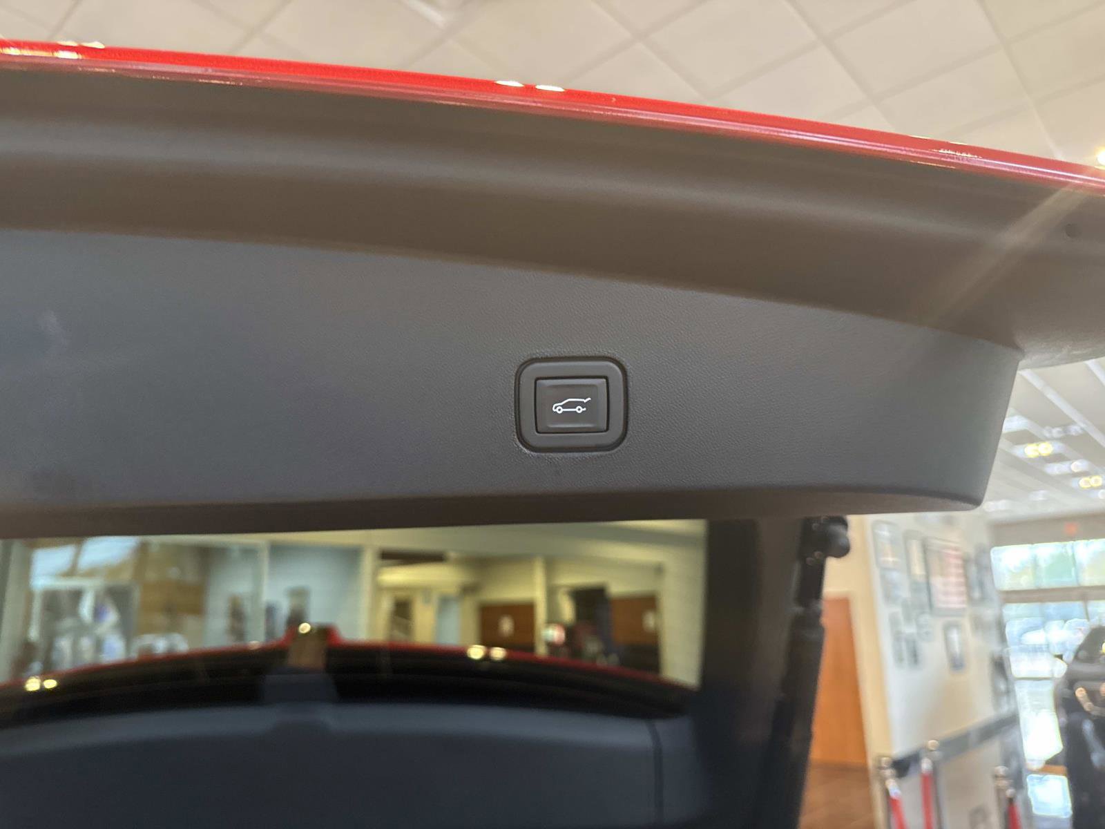 New 2025 Cadillac Lyriq Luxury image 13