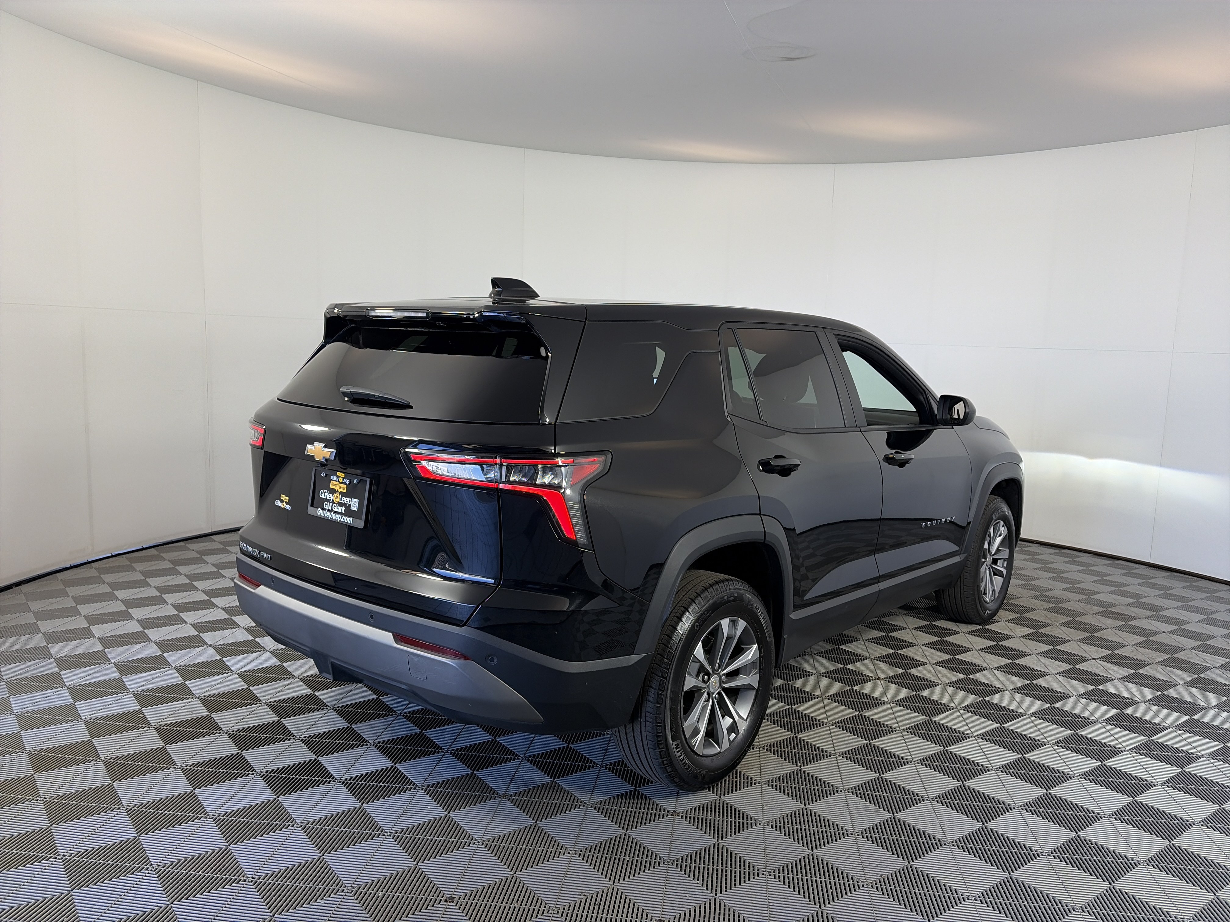 Certified 2025 Chevrolet Equinox LT AWD/4WD image 8