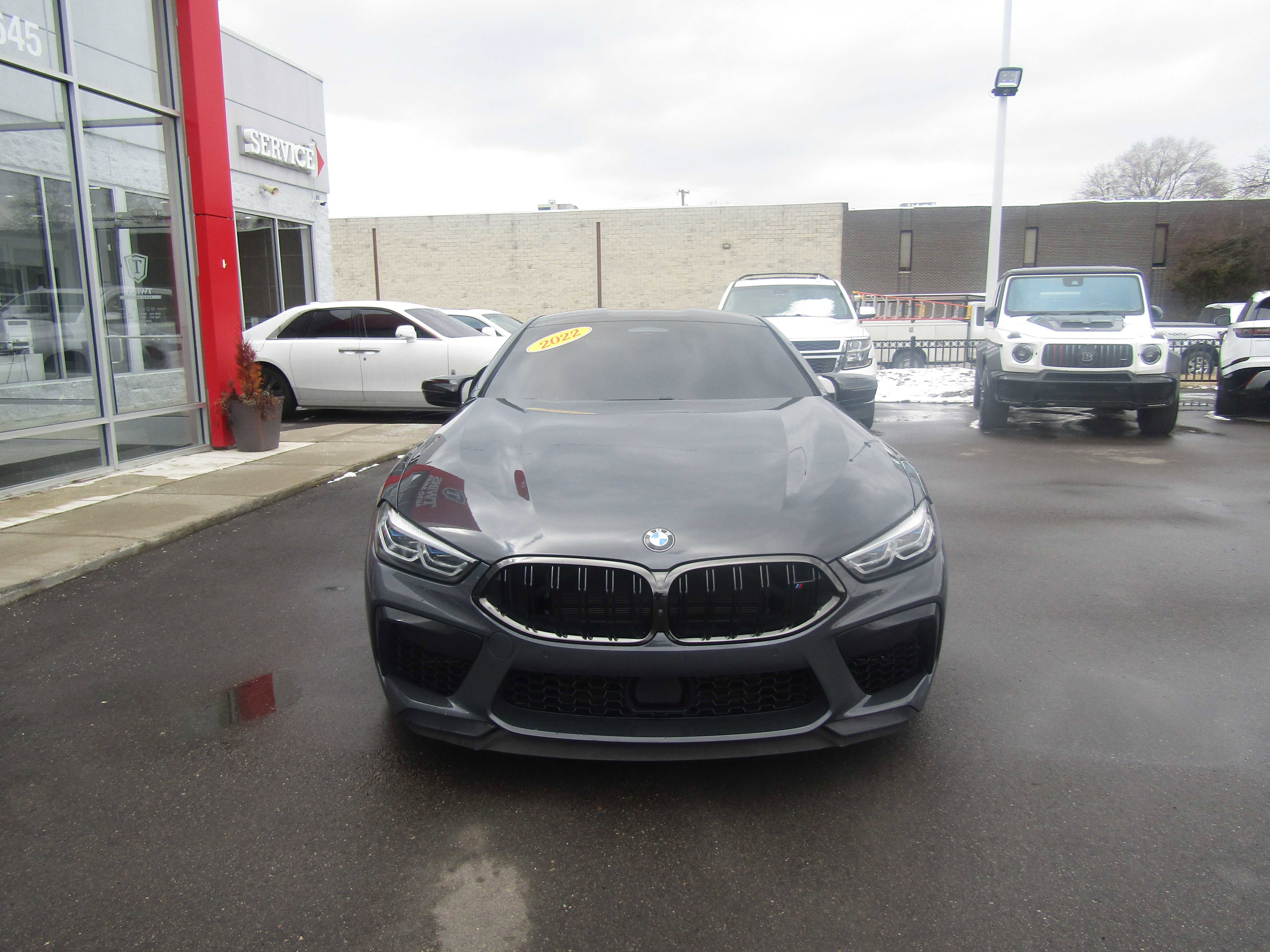 Used 2022 BMW M8 Competition image 3