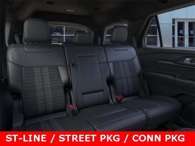 New 2026 Ford Explorer ST-Line w/ ST-Line Street Pack image 11