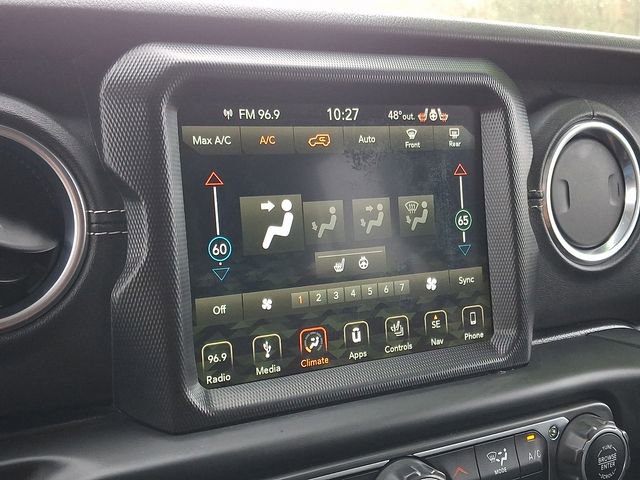 Used 2018 Jeep Wrangler Unlimited Sahara image 16