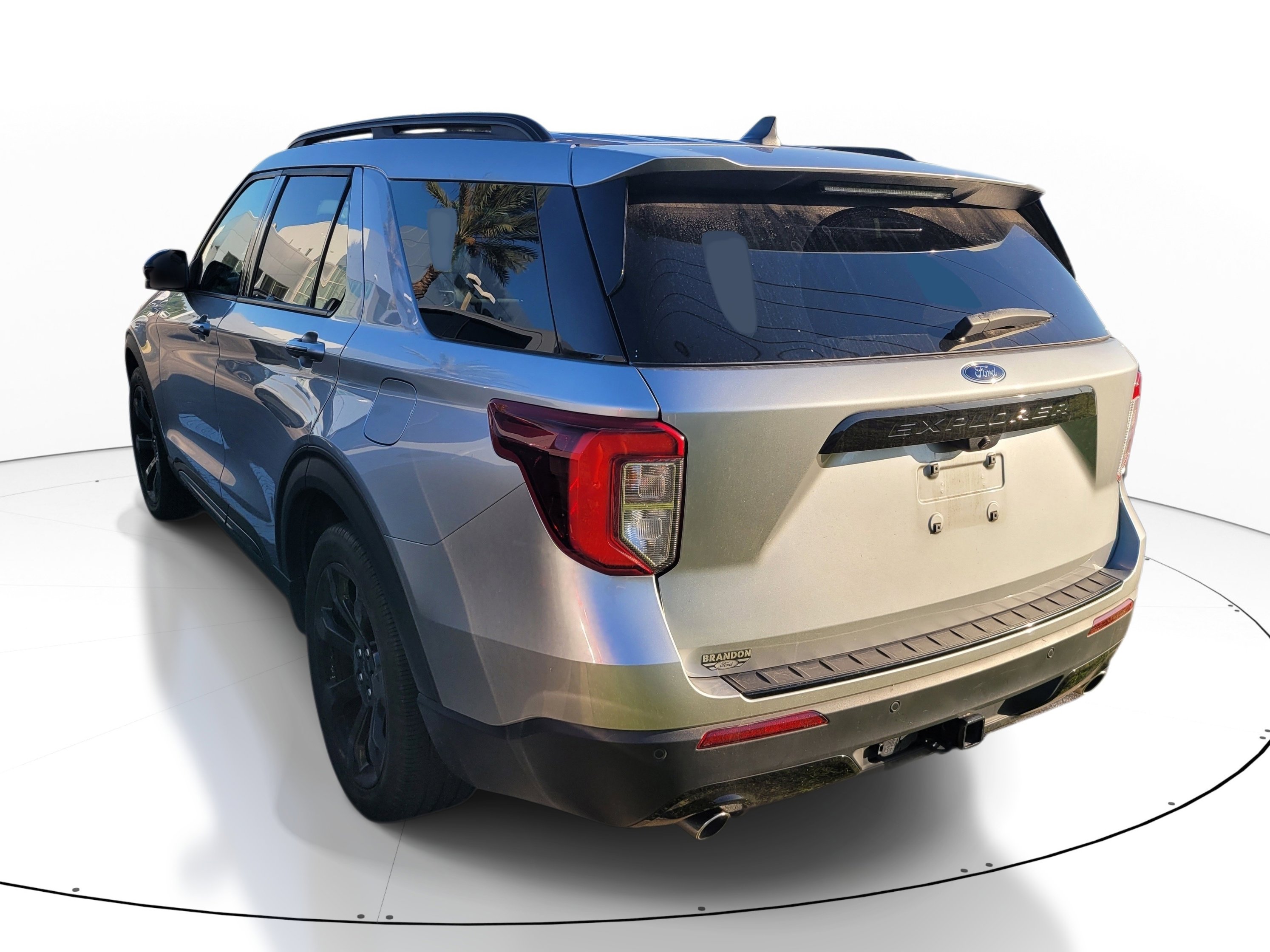 Used 2024 Ford Explorer ST-Line w/ Class IV Trailer Tow Package RWD image 6