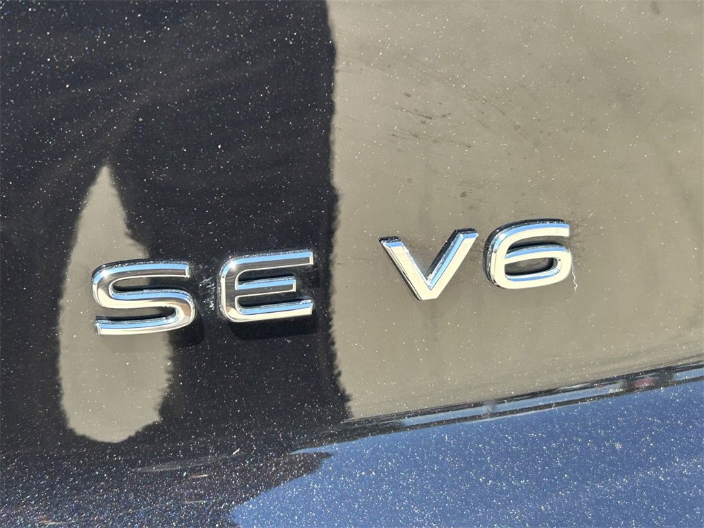 Used 2022 Volkswagen Atlas Cross Sport SE image 9