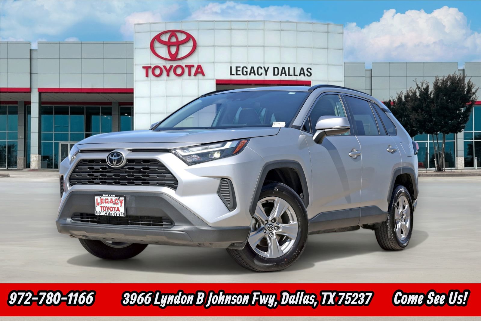 Used 2024 Toyota RAV4 XLE w/ Weather Package image 1