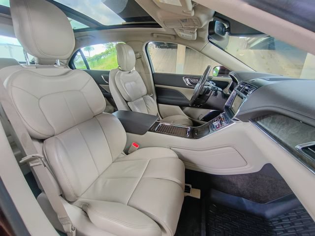 Used 2017 Lincoln Continental Select w/ Climate Package AWD/4WD image 47