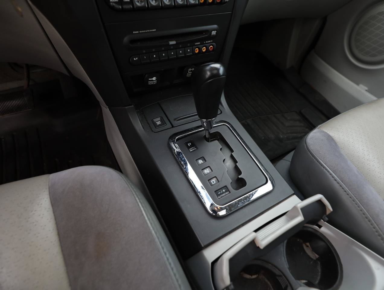 Used 2008 Chrysler Pacifica Touring FWD image 18