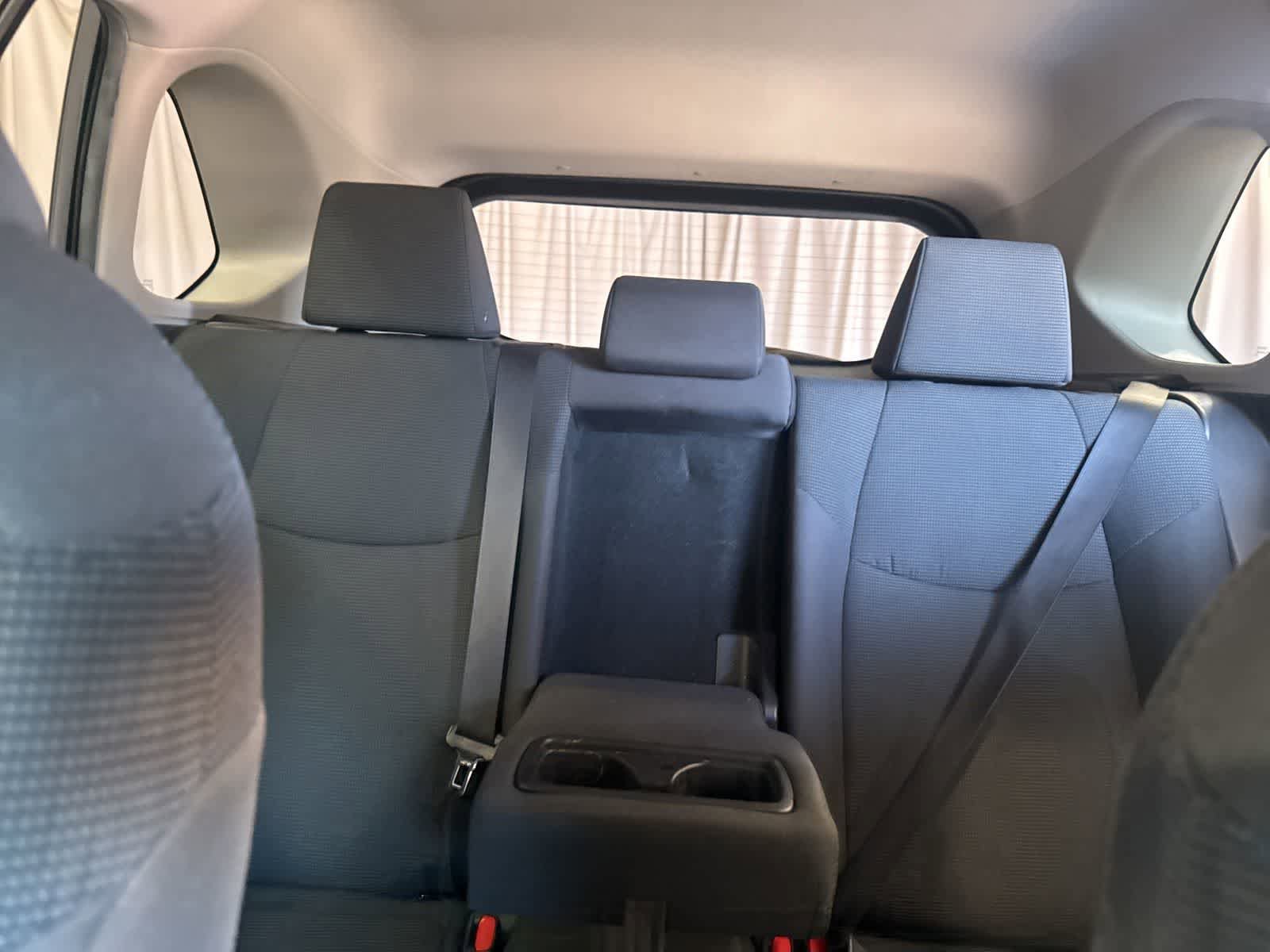 Used 2021 Toyota RAV4 LE AWD/4WD image 20