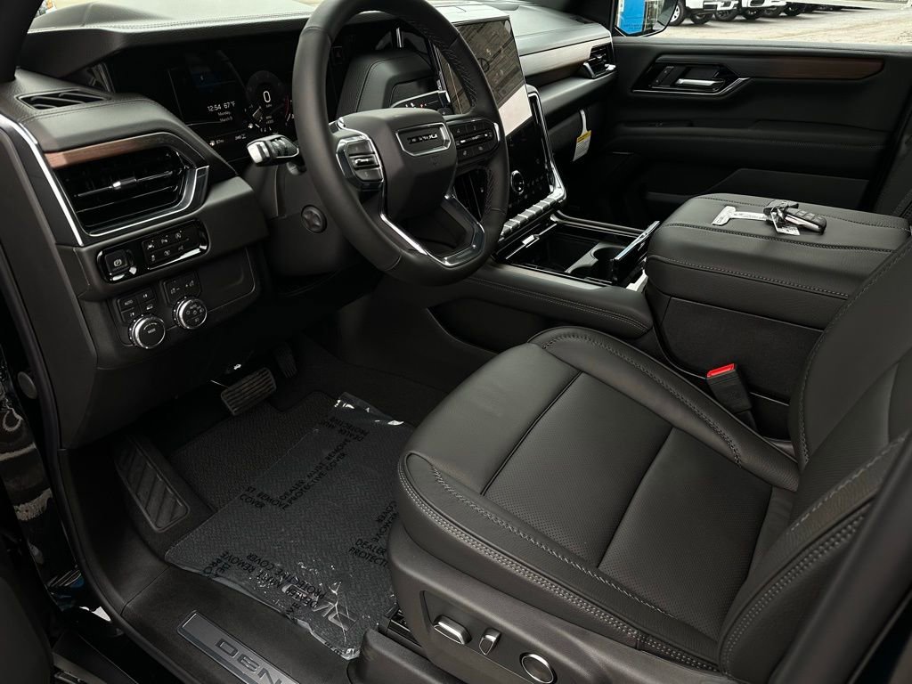 New 2026 GMC Yukon Denali w/ Sun & Power Step Package image 10