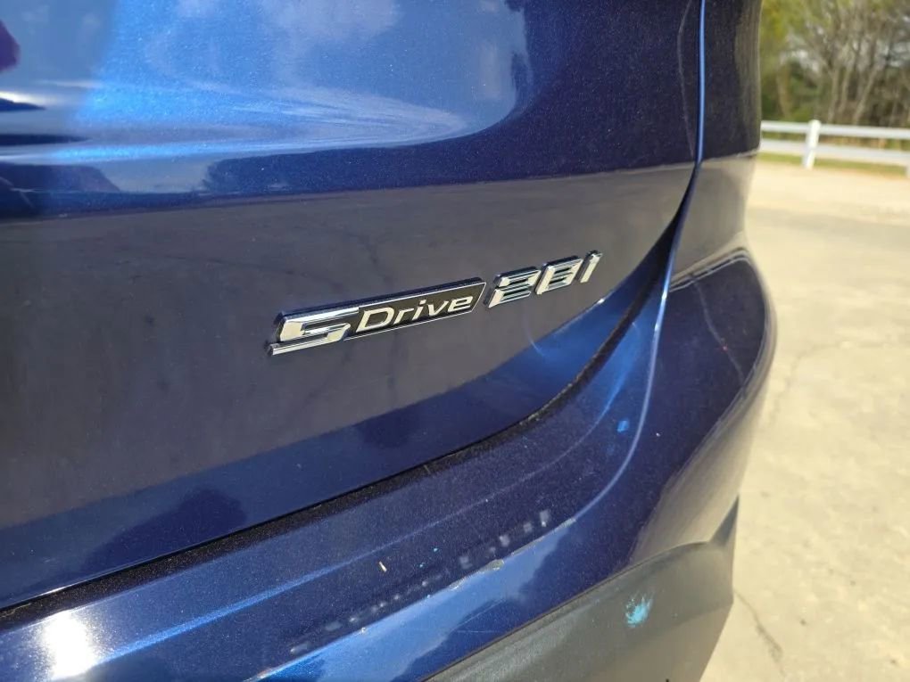 Used 2019 BMW X1 sDrive28i w/ Convenience Package image 11