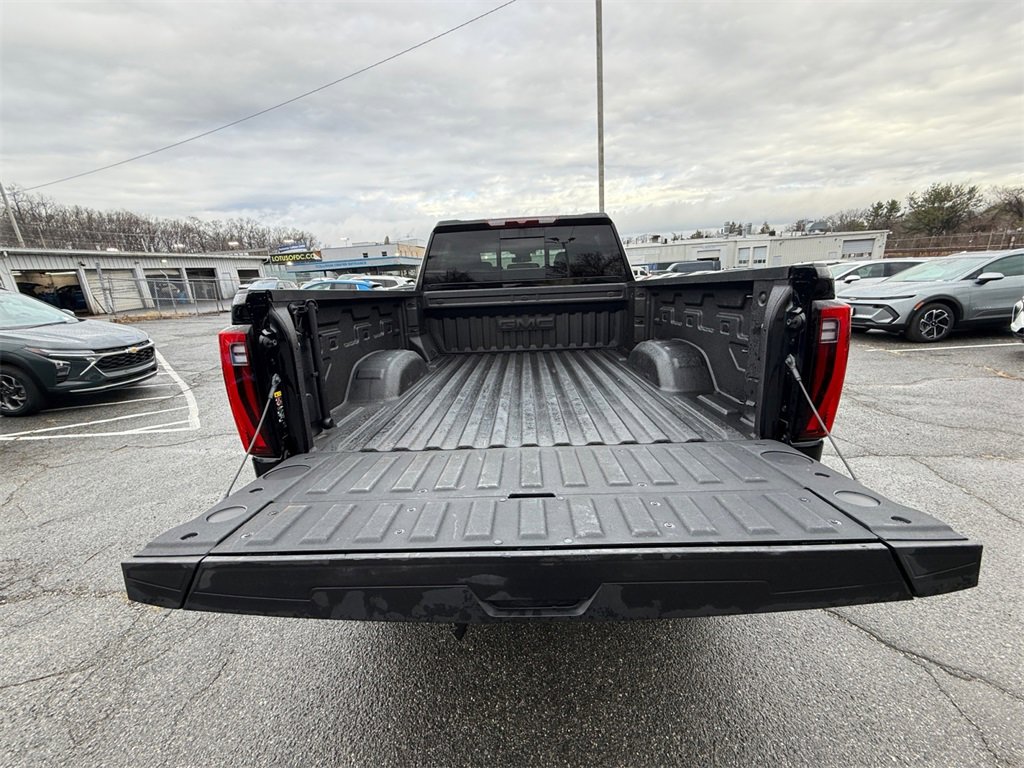 Used 2025 GMC Sierra 2500 Denali image 26