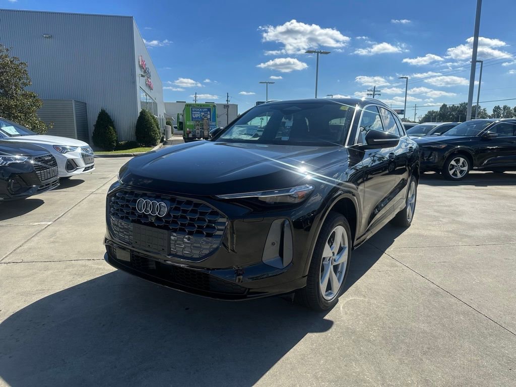 New 2025 Audi Q5 Premium Plus