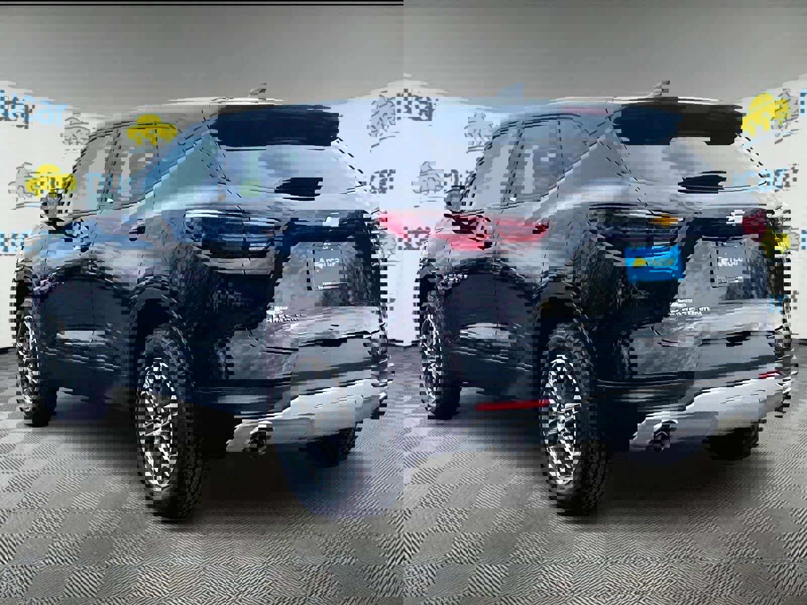 Used 2023 Chevrolet Blazer LT AWD/4WD image 4