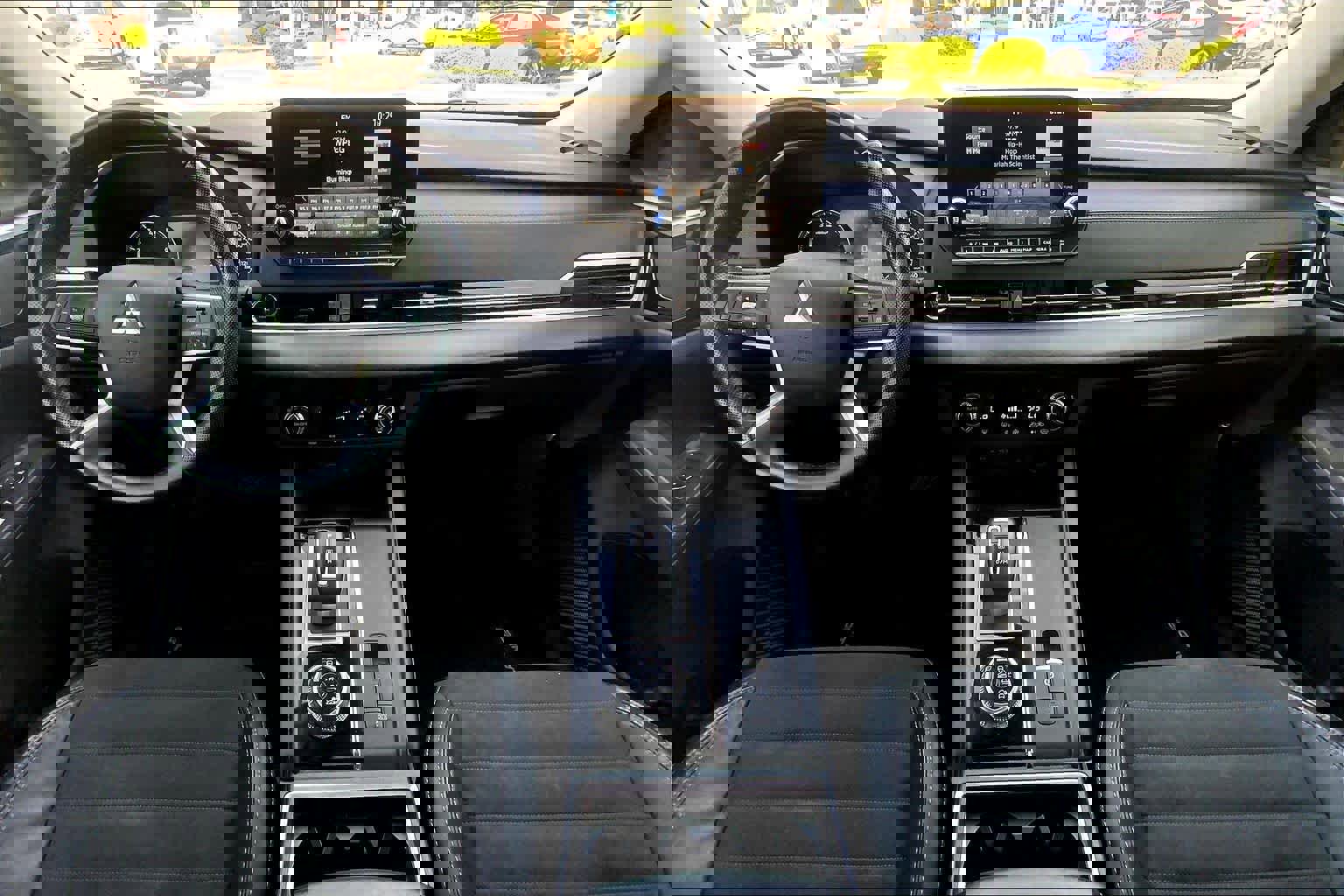 Used 2022 Mitsubishi Outlander SE image 15