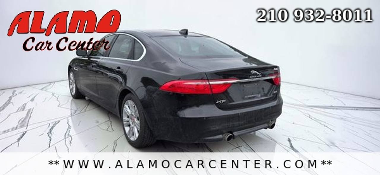 Used 2017 Jaguar XF Premium RWD image 3