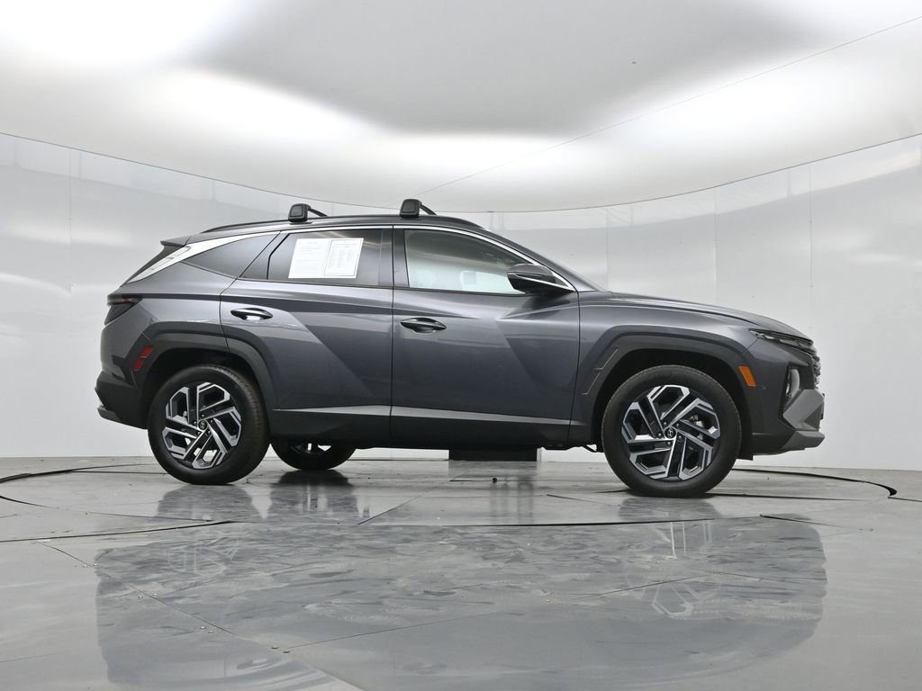 Used 2025 Hyundai Tucson Limited AWD/4WD image 49