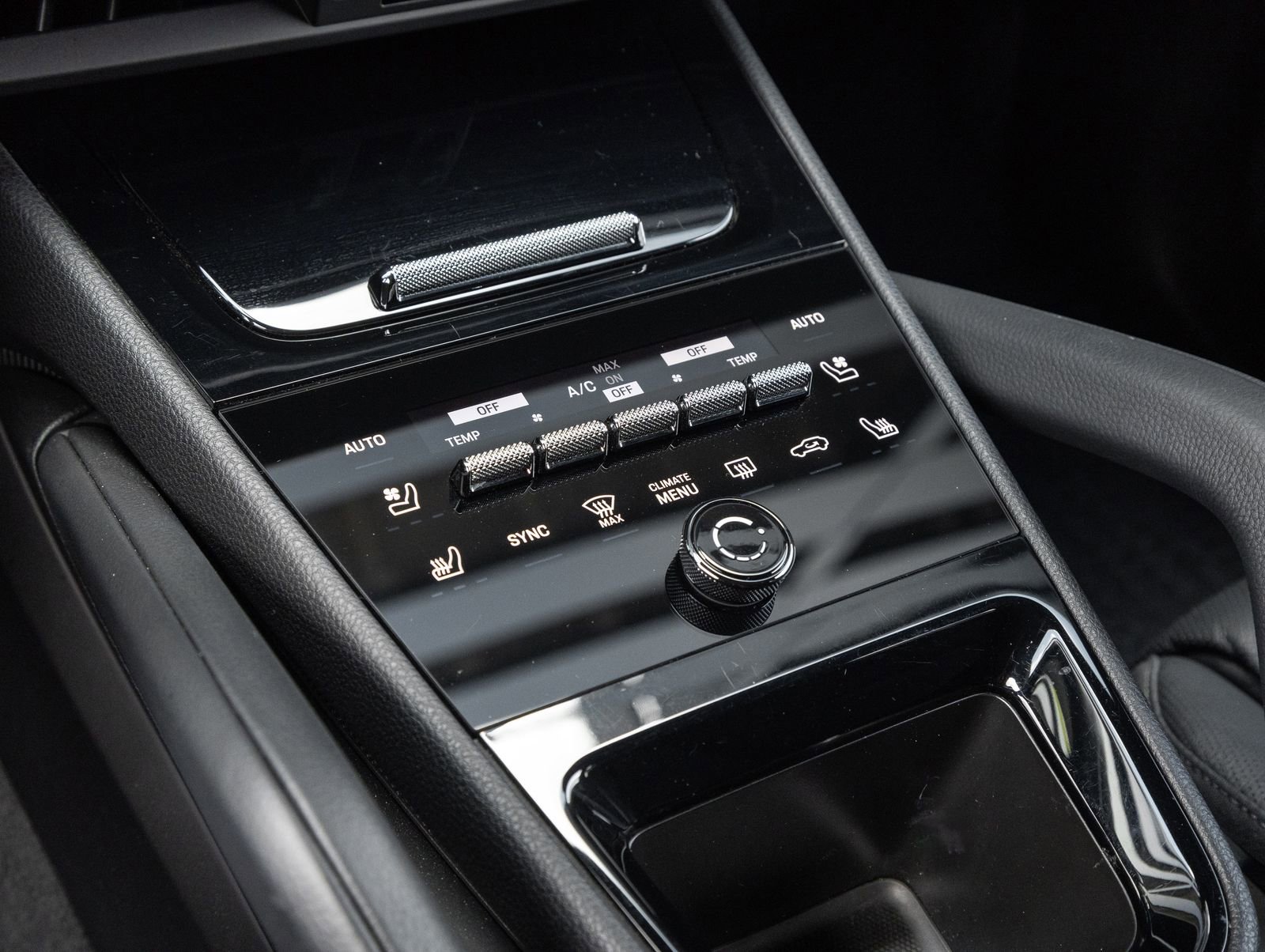 Certified 2025 Porsche Cayenne image 26