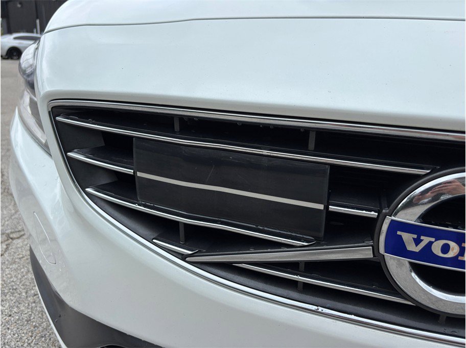 Used 2016 Volvo S60 T5 Inscription Platinum w/ Climate Package AWD/4WD image 14