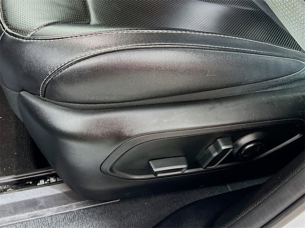 Used 2024 Jeep Grand Cherokee L Limited w/ Luxury Tech Group II image 18