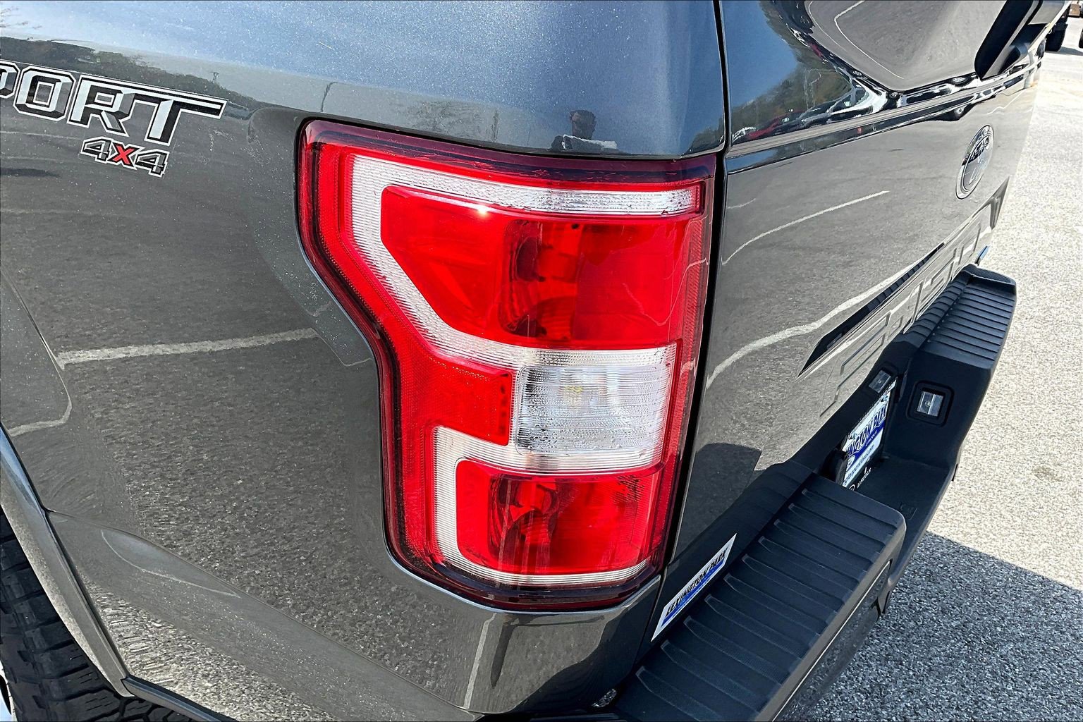 Certified 2019 Ford F150 XLT w/ Equipment Group 302A Luxury AWD/4WD image 24