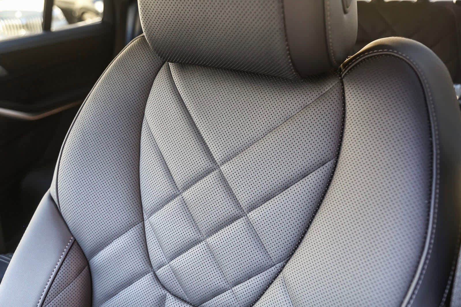 Used 2025 BMW X5 sDrive40i image 24