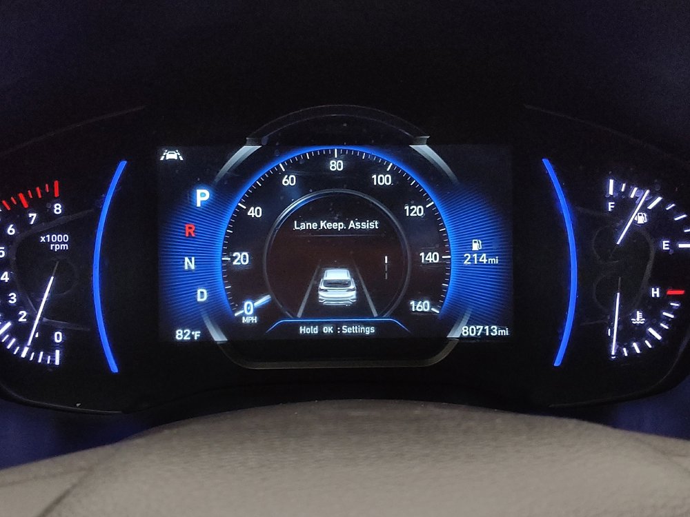 Used 2020 Hyundai Santa Fe SEL FWD image 23