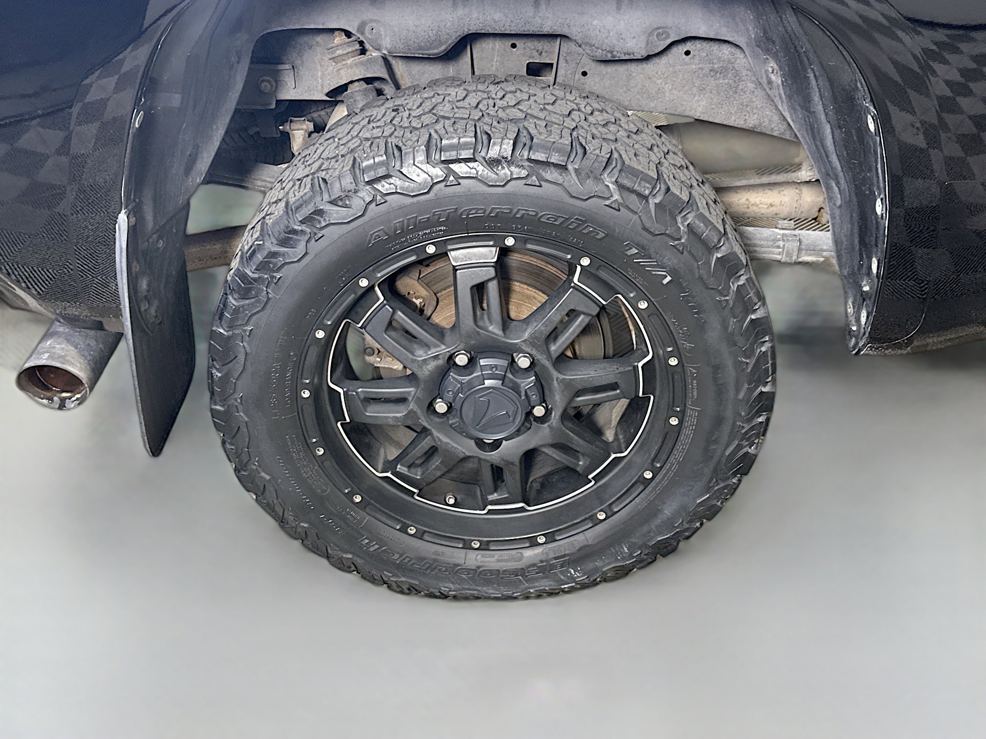 Used 2017 Toyota Tundra SR5 w/ SR5 Upgrade Package image 32