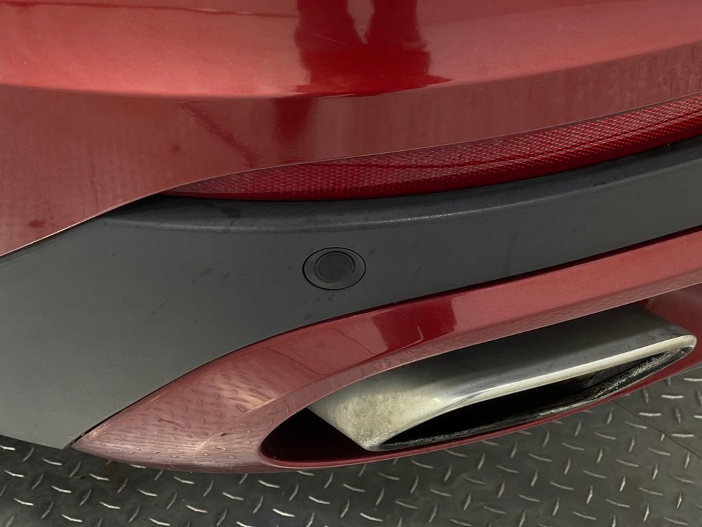 Used 2019 BMW X6 xDrive35i w/ Executive Package image 13