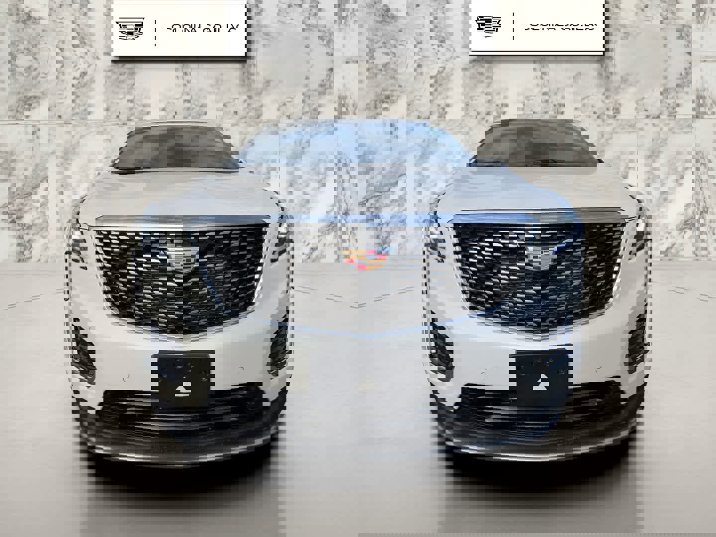 Used 2025 Cadillac XT5 Premium Luxury image 2