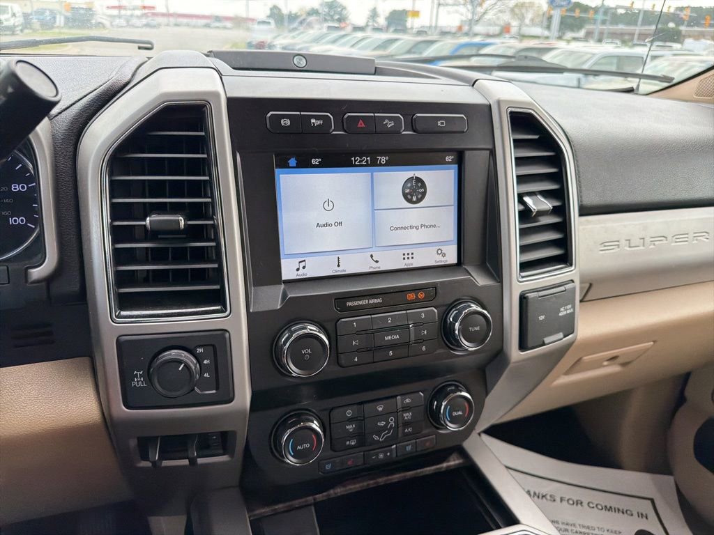 Used 2019 Ford F350 Lariat w/ Chrome Package image 12