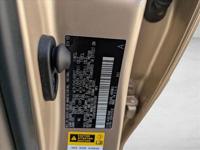 Used 2013 Toyota Highlander SE image 15