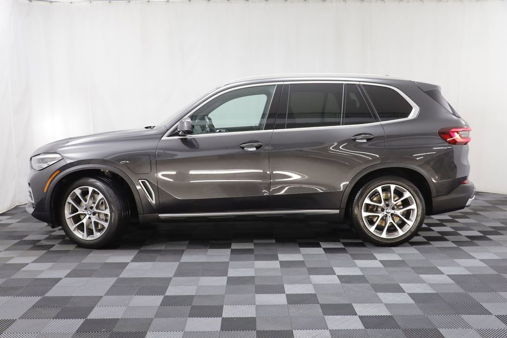 Used 2021 BMW X5 xDrive45e w/ Premium Package image 4