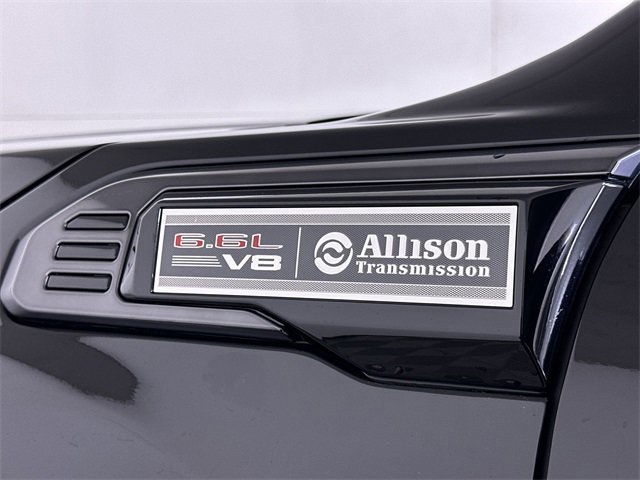 Used 2025 GMC Sierra 2500 AT4 image 33