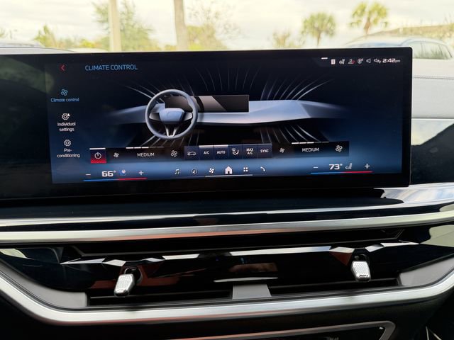 Certified 2024 BMW X7 M60i w/ Executive Package image 25