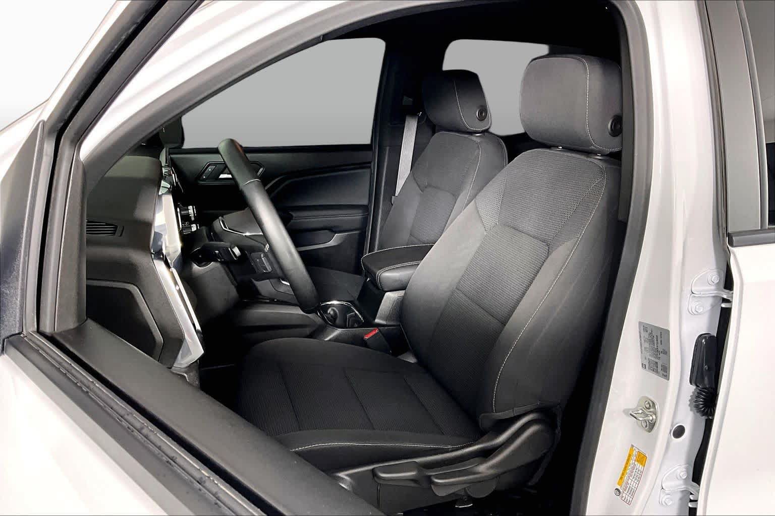 Certified 2026 GMC Canyon Elevation RWD image 8