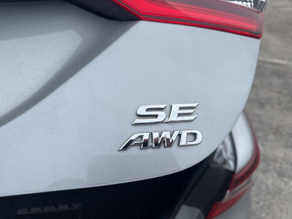 Used 2022 Toyota Camry SE image 21