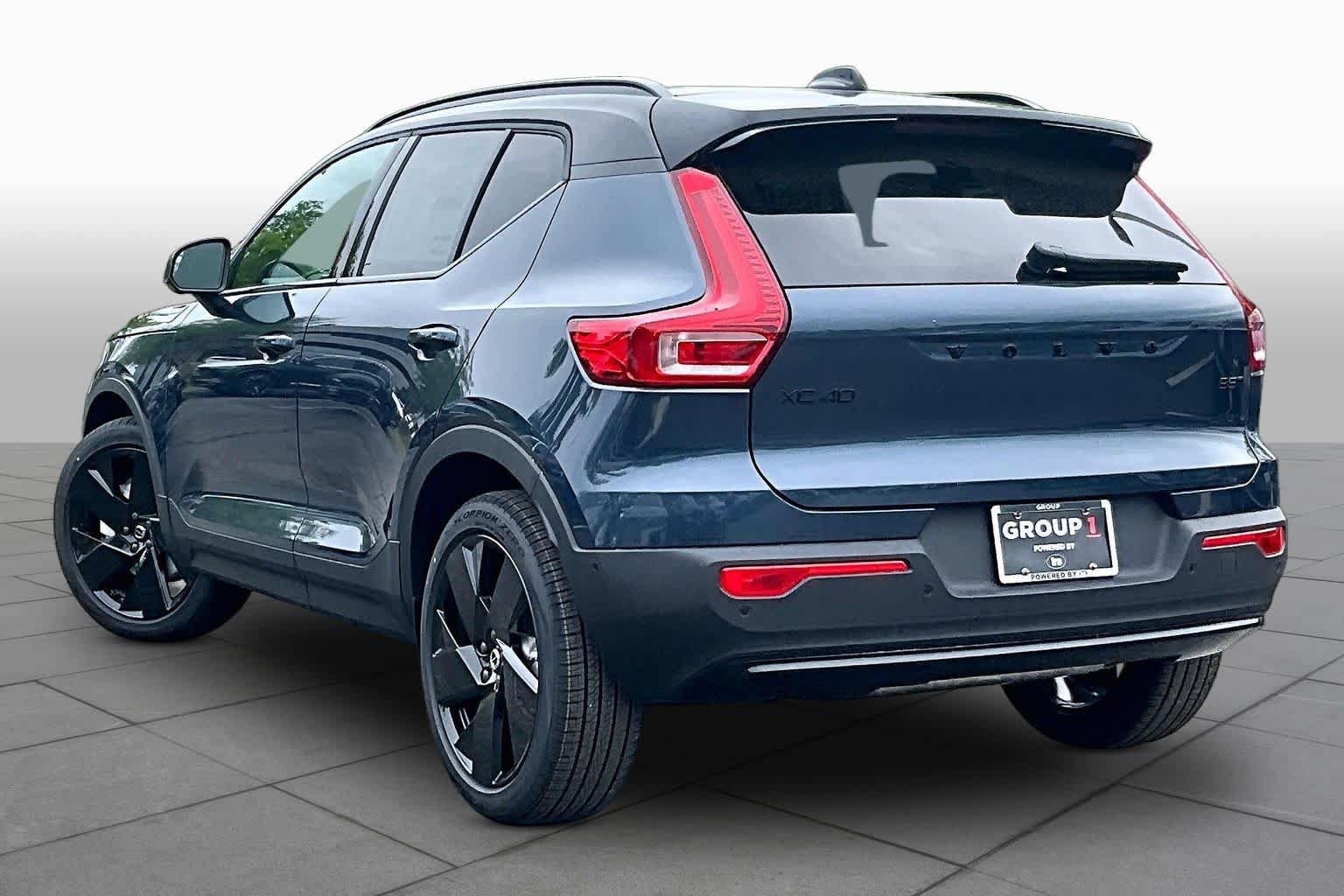 New 2026 Volvo XC40 B5 Ultra w/ Protection Package Premier AWD/4WD image 3
