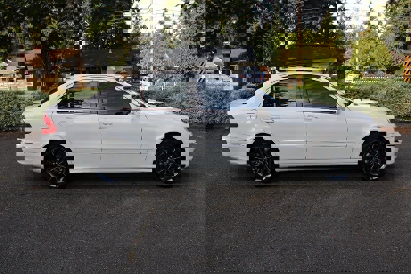 Used 2007 Mercedes-Benz E 350 Sedan image 12