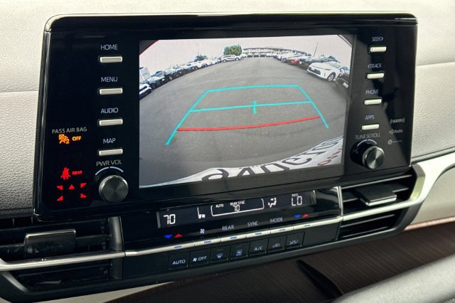 Certified 2022 Toyota Sienna LE FWD image 25