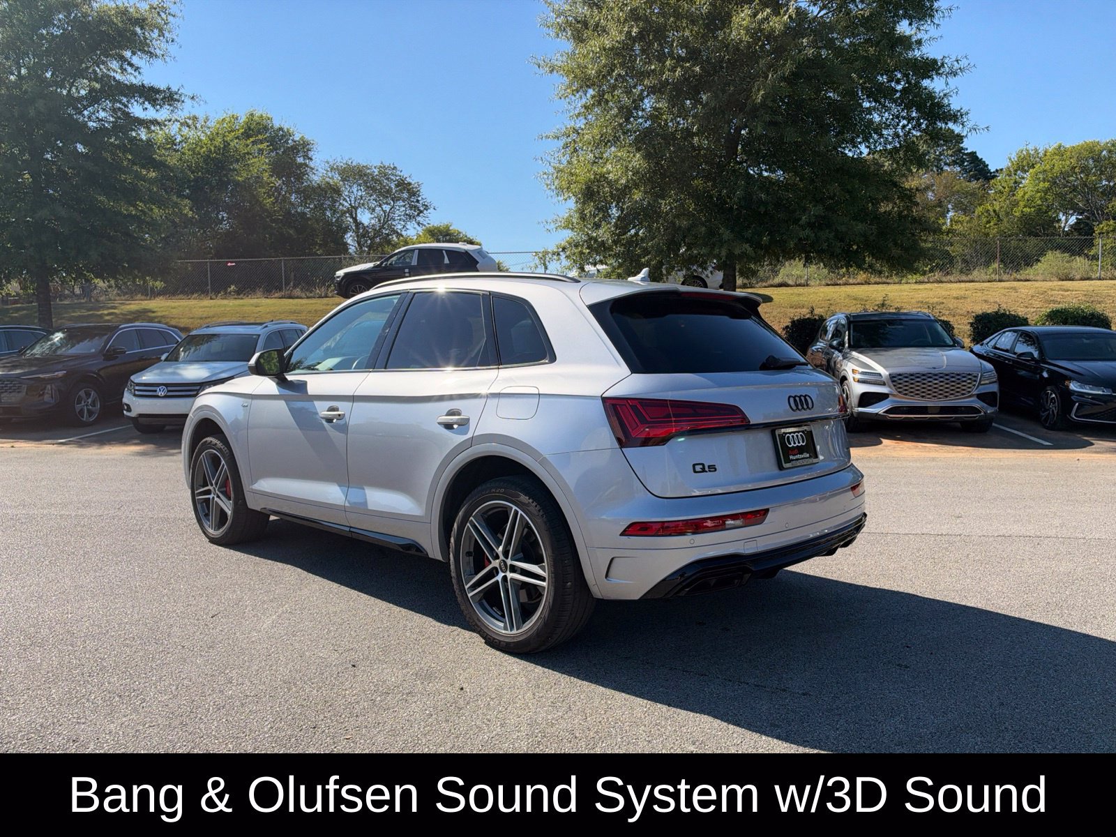 Used 2024 Audi Q5 e Premium Plus w/ Premium Plus Package AWD/4WD image 8