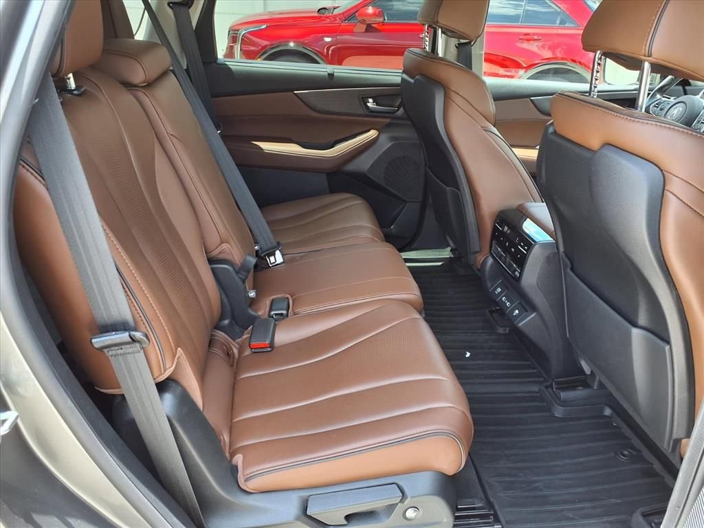 Used 2023 Acura MDX SH-AWD w/ Advance Package image 13