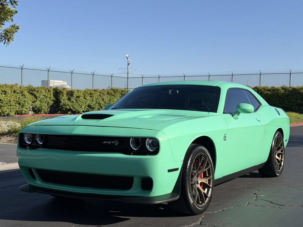 Used 2016 Dodge Challenger SRT Hellcat RWD image 5