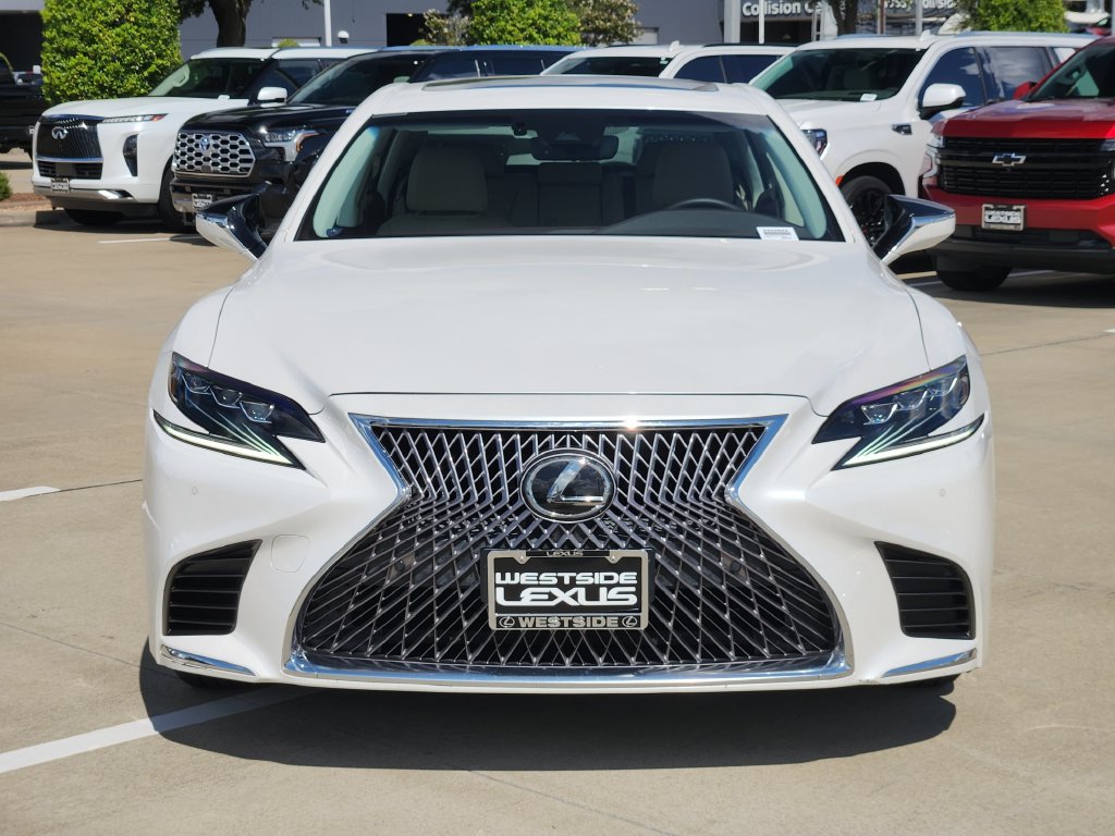 Used 2020 Lexus LS 500 w/ Accessory Package (Z2) RWD image 2