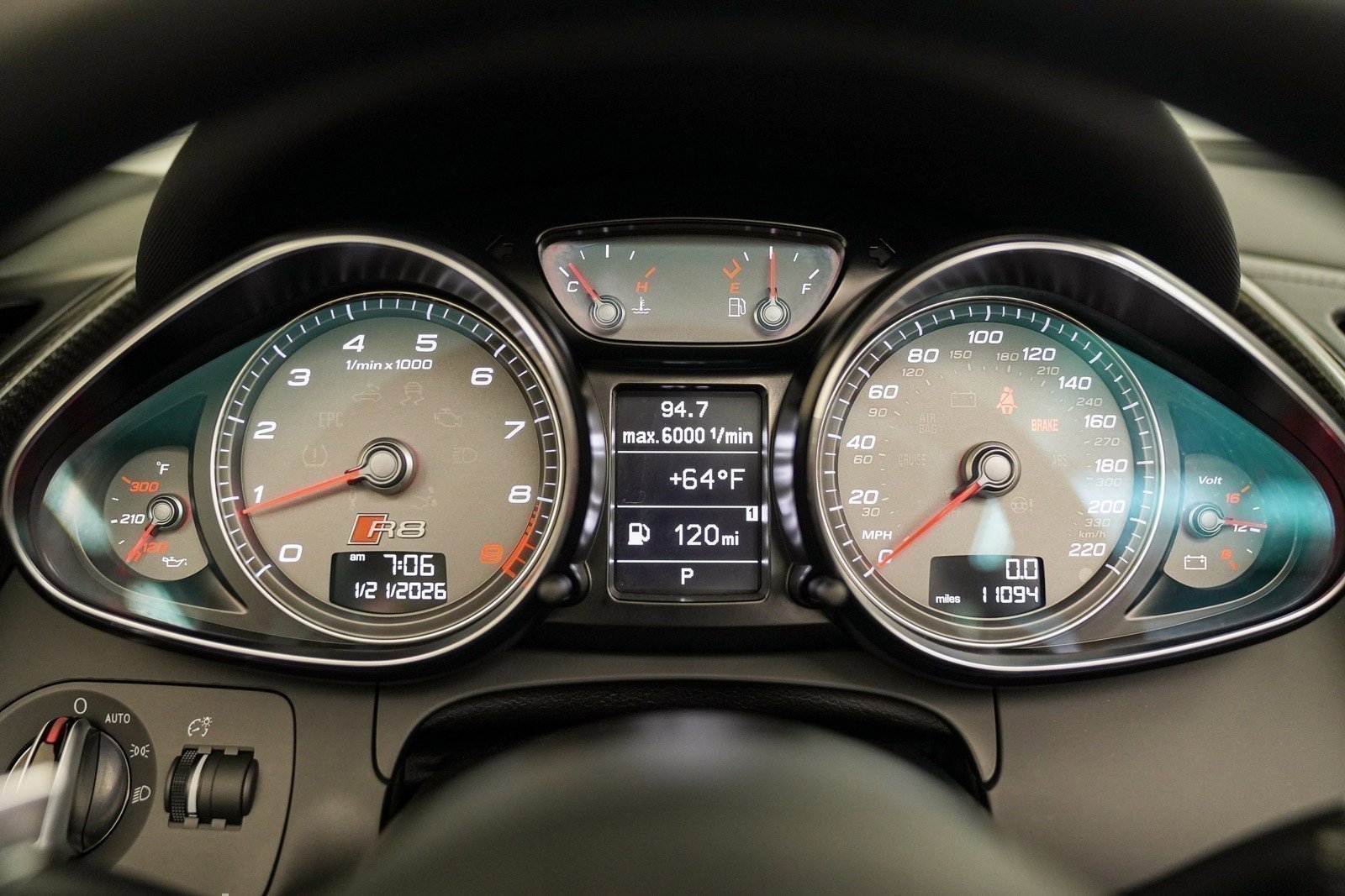 Used 2015 Audi R8 V8 image 38